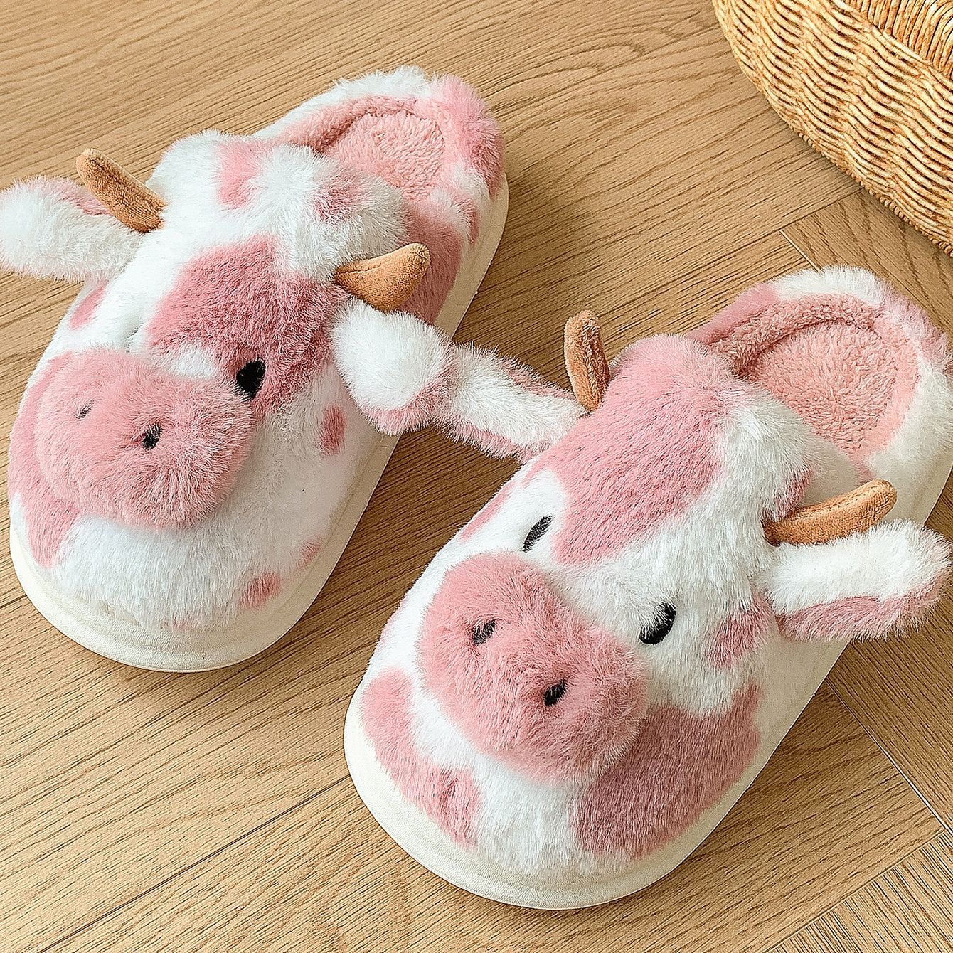 Baotou Spotted Cow Fur Slippers